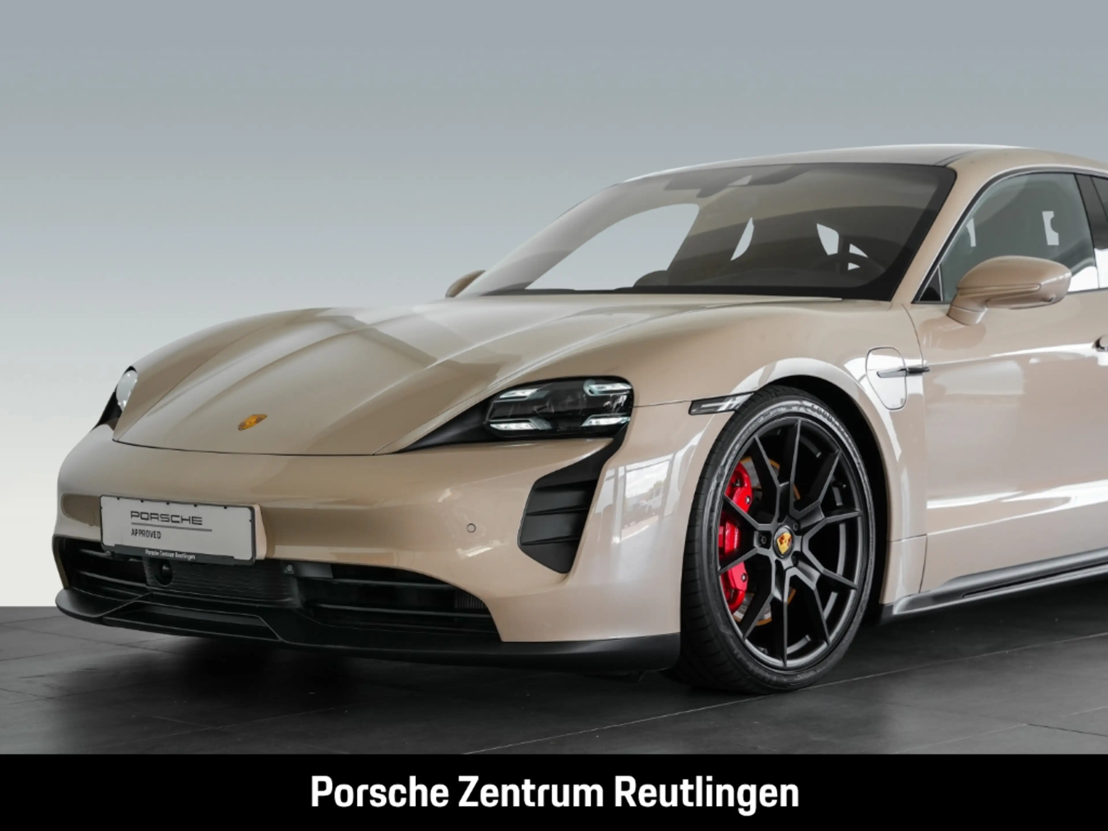 Porsche Taycan GTS InnoDrive Head-Up Surround View BOSE — photo 9