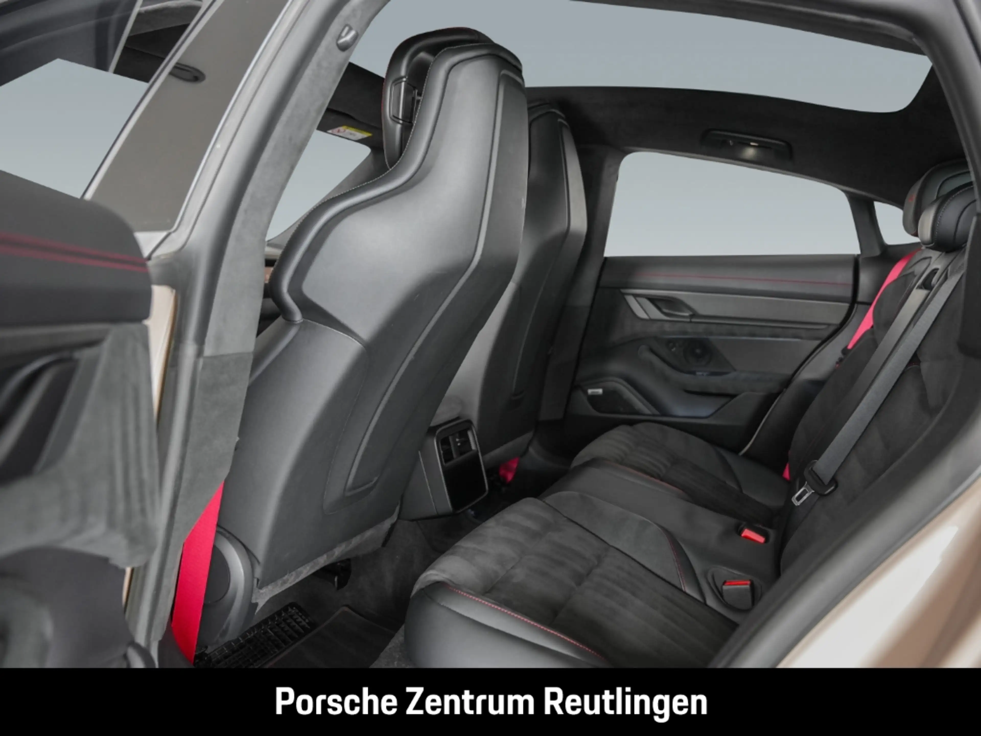 Porsche Taycan GTS InnoDrive Head-Up Surround View BOSE — photo 7