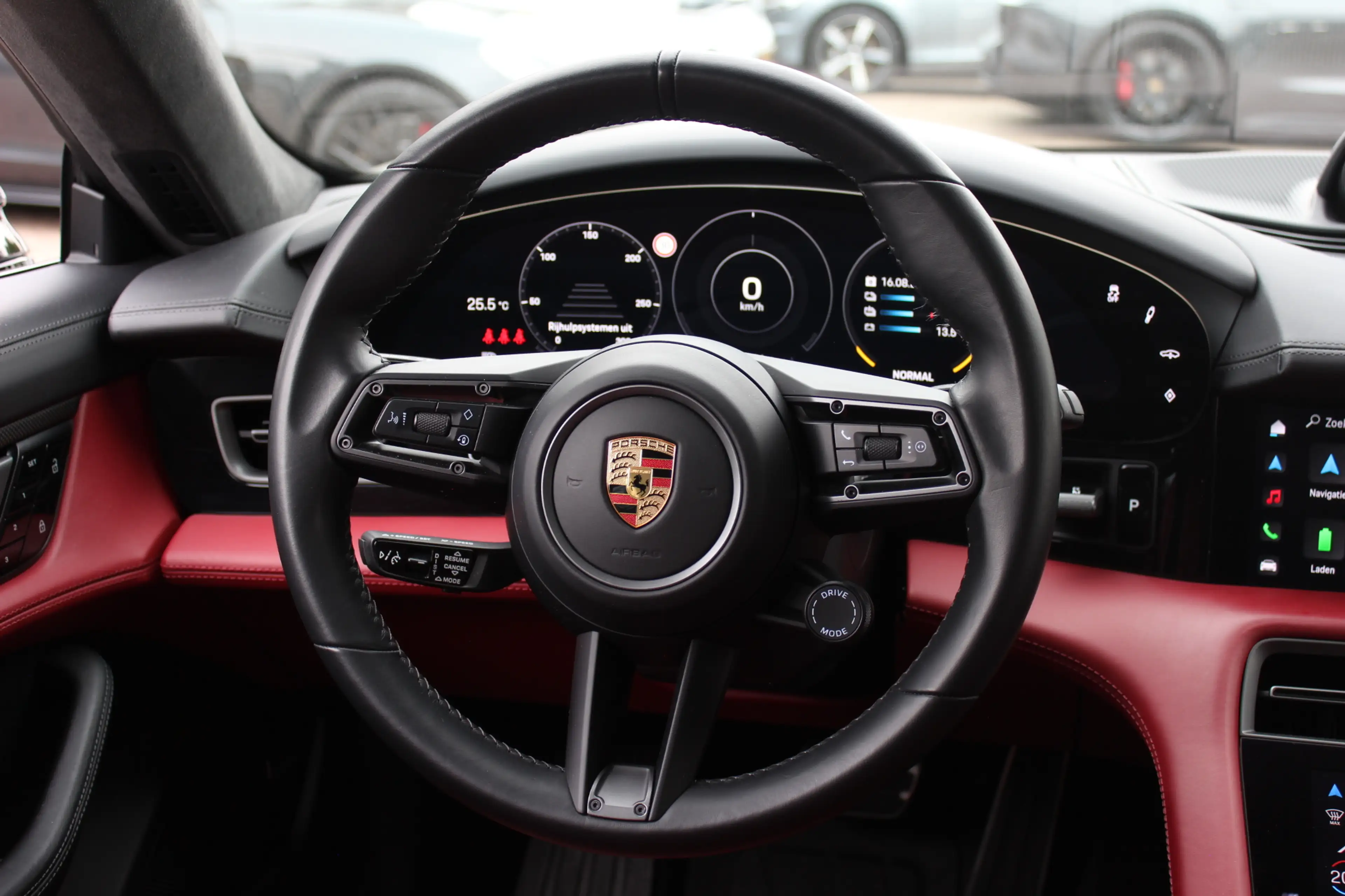 Porsche Taycan Cross Turismo Turbo S 93 kWh / SoH 90,9% / Panoram — photo 17