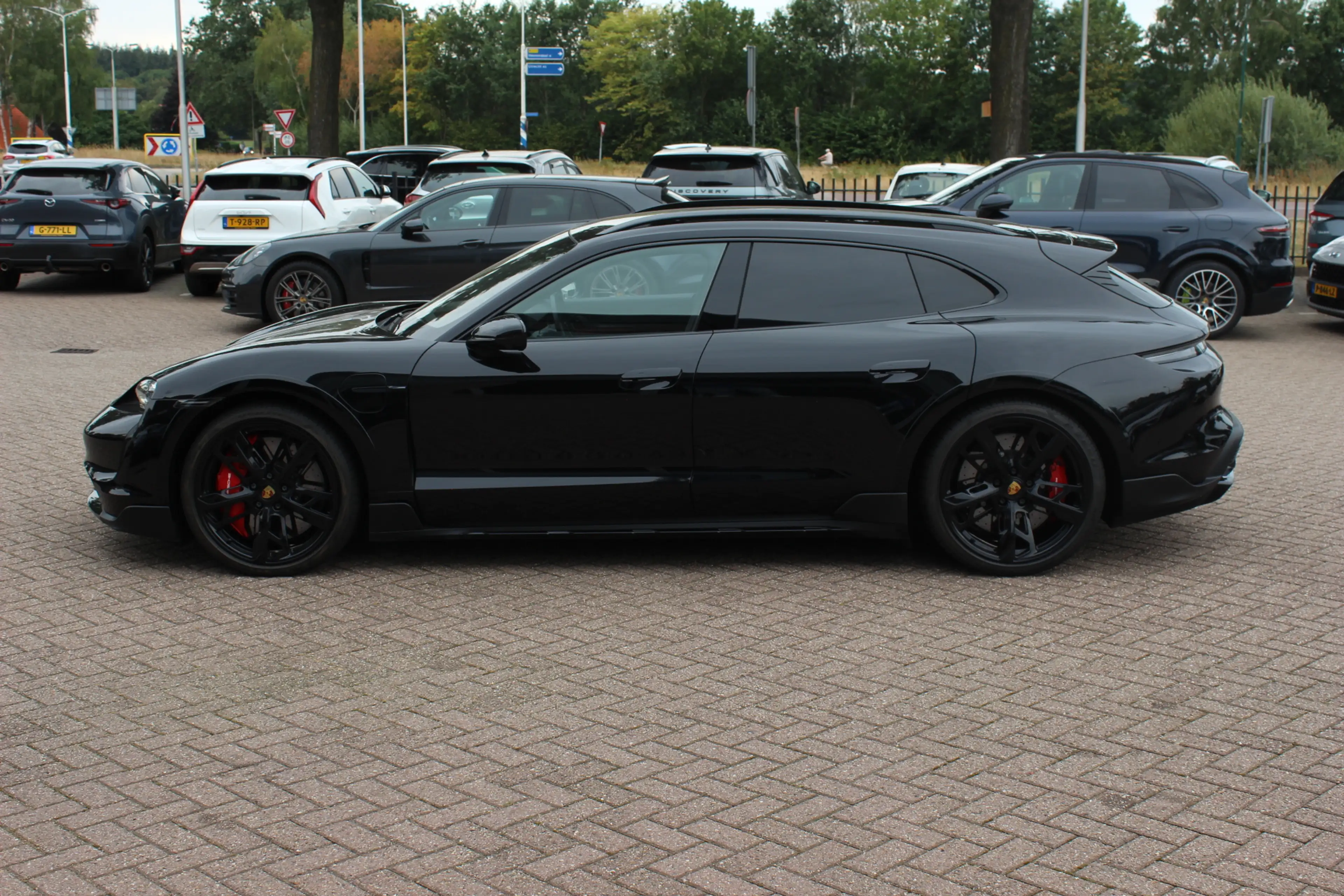 Porsche Taycan Cross Turismo Turbo S 93 kWh / SoH 90,9% / Panoram — photo 7