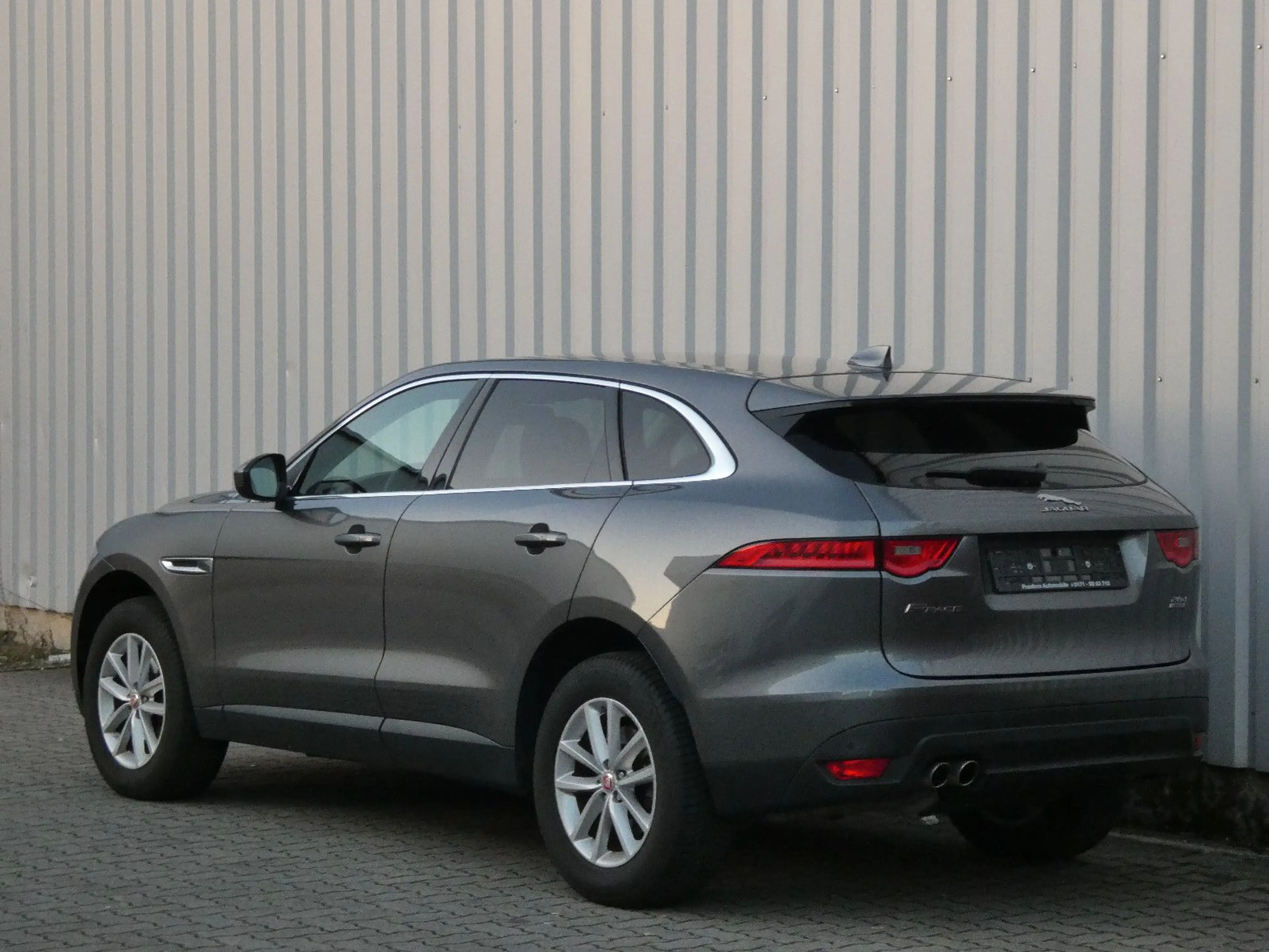 Jaguar F-Pace F-PACE Portfolio AWD-Motor Überholt — photo 6