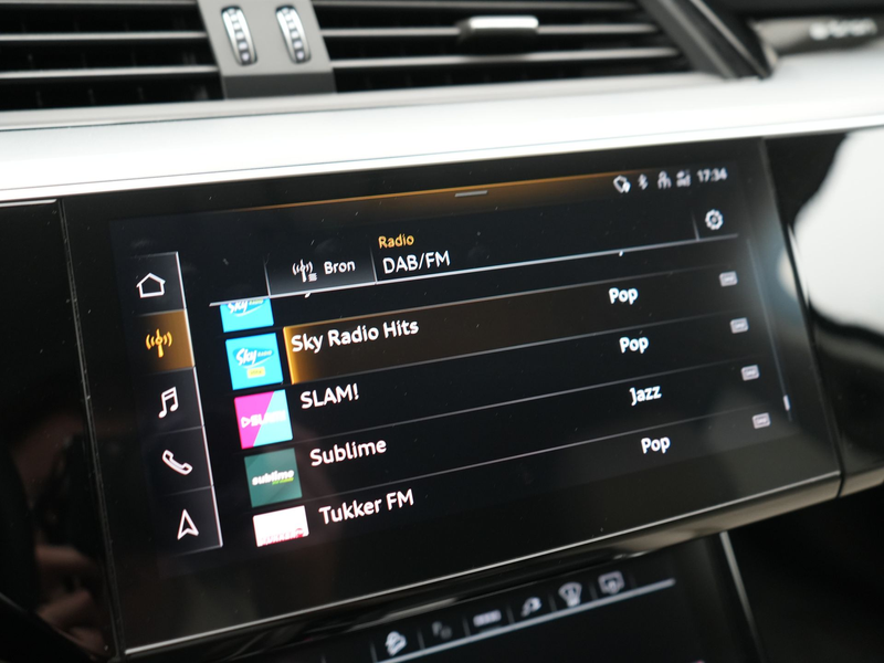 Audi Q8 e-tron 55 quattro S Line 114 kWh 408pk Dealer O.H | Trekh — photo 40