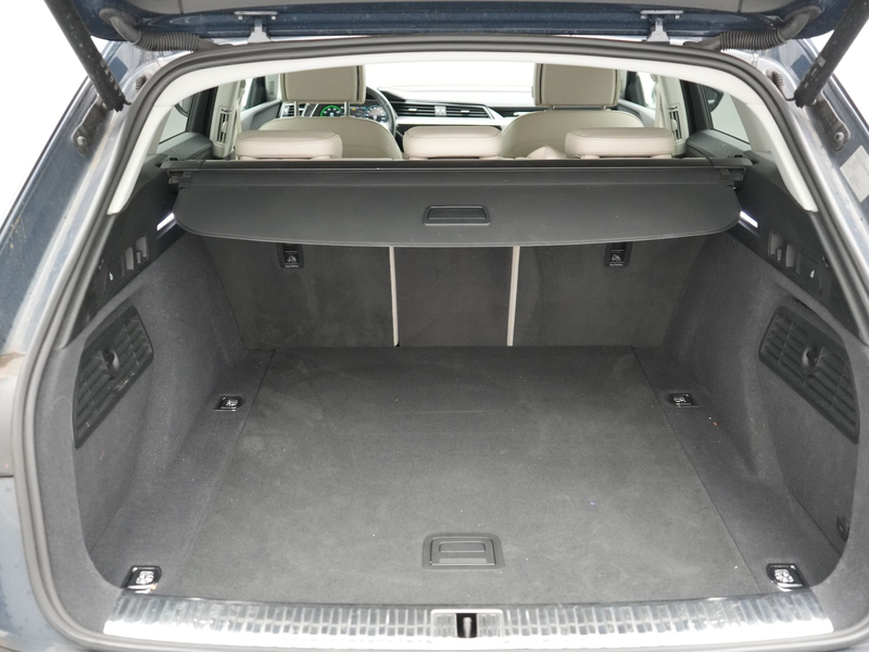 Audi Q8 e-tron 55 quattro S Line 114 kWh 408pk Dealer O.H | Trekh — photo 23