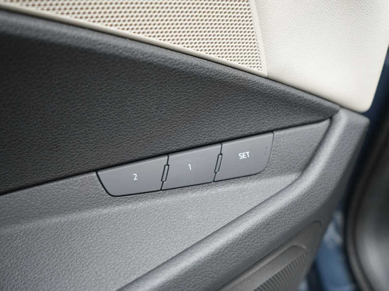 Audi Q8 e-tron 55 quattro S Line 114 kWh 408pk Dealer O.H | Trekh — photo 13