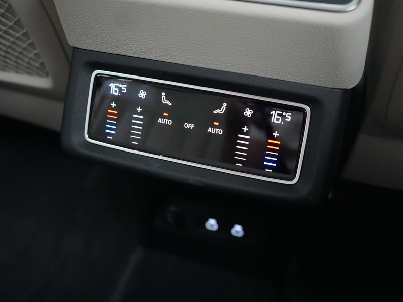 Audi Q8 e-tron 55 quattro S Line 114 kWh 408pk Dealer O.H | Trekh — photo 45