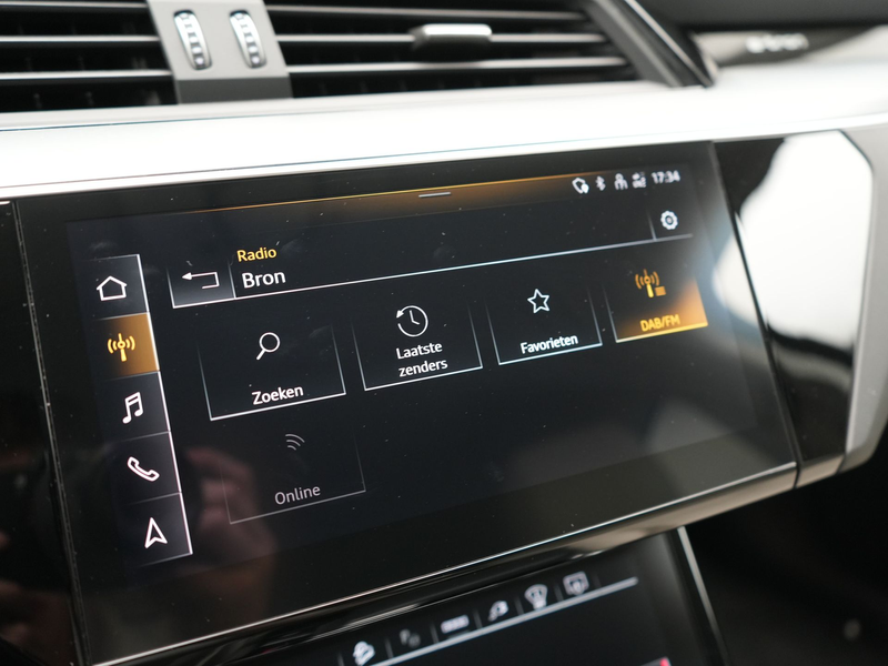 Audi Q8 e-tron 55 quattro S Line 114 kWh 408pk Dealer O.H | Trekh — photo 39