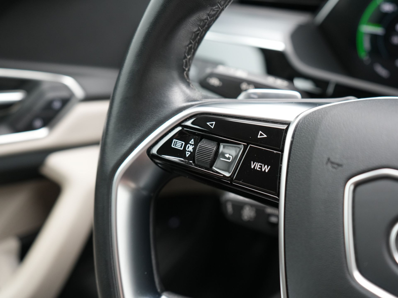 Audi Q8 e-tron 55 quattro S Line 114 kWh 408pk Dealer O.H | Trekh — photo 29