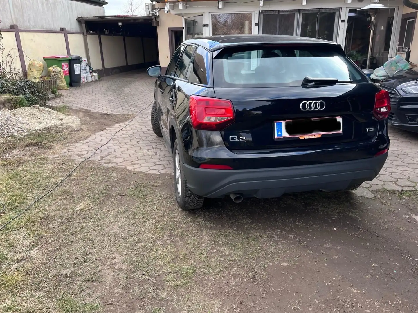 Audi Q2 1,6 TDI S-tronic Schwarz - 2