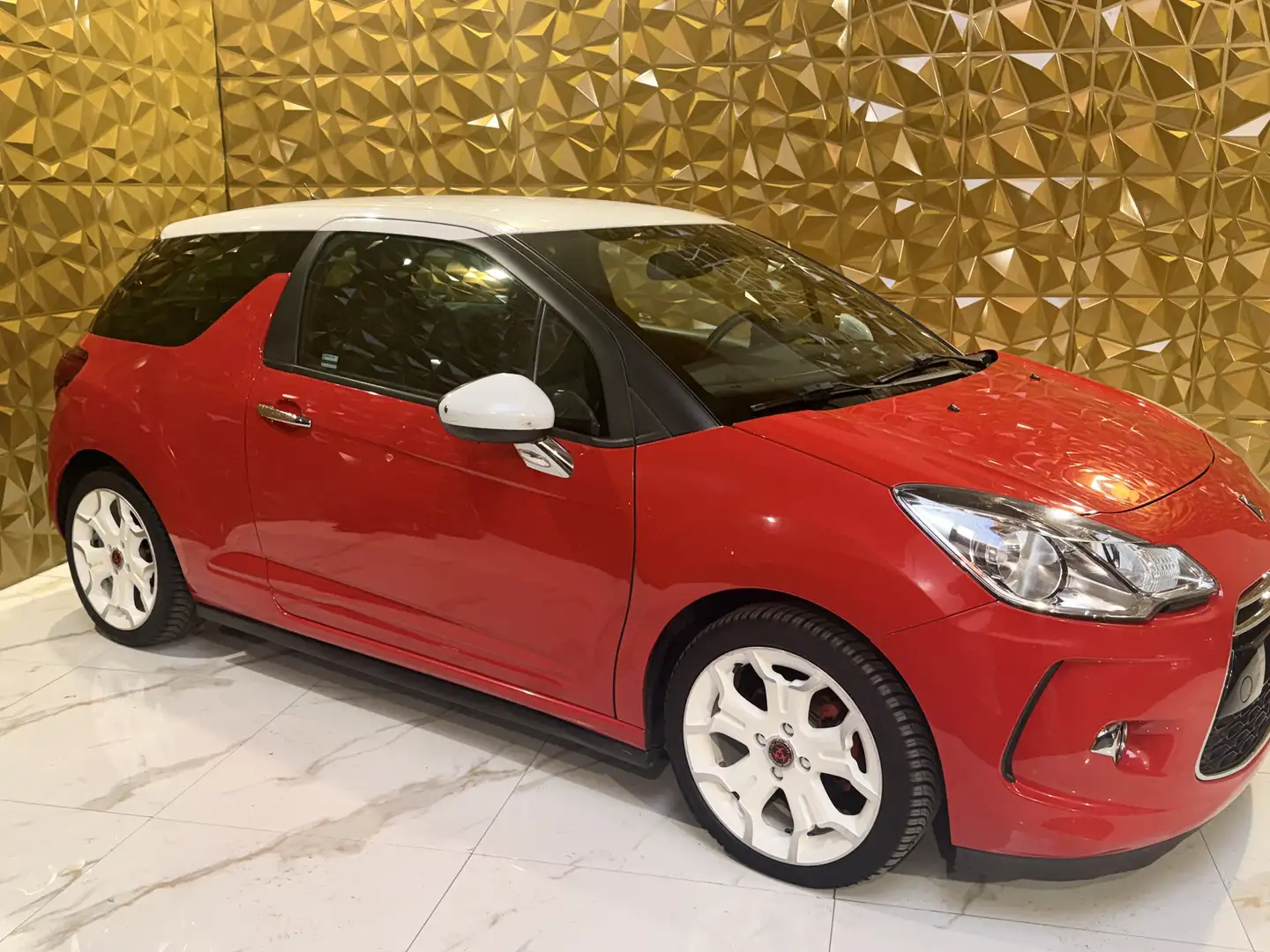 Citroen DS3 1.4 hdi Chic 70cv - 1