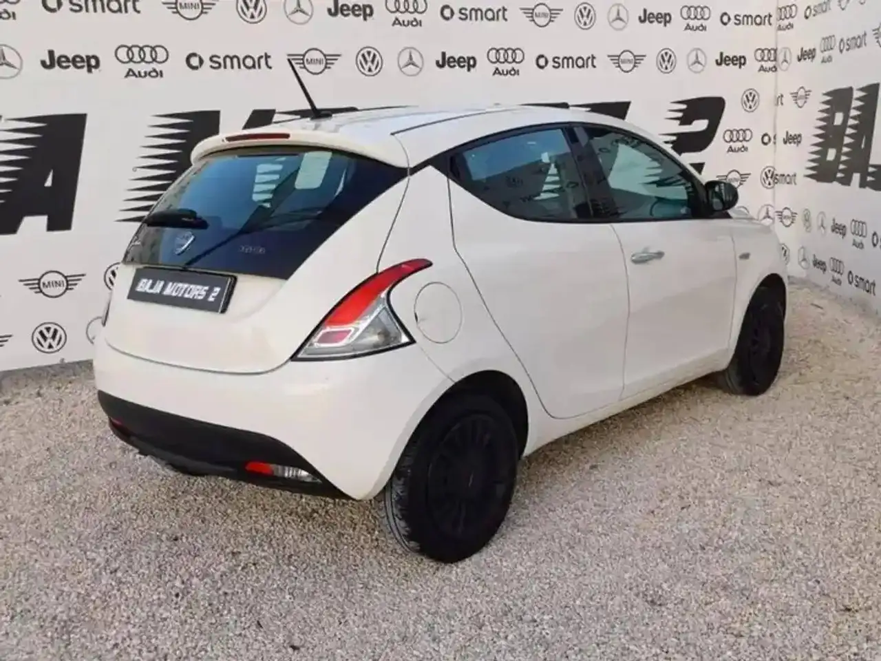 Lancia Ypsilon 2022 — фото 6