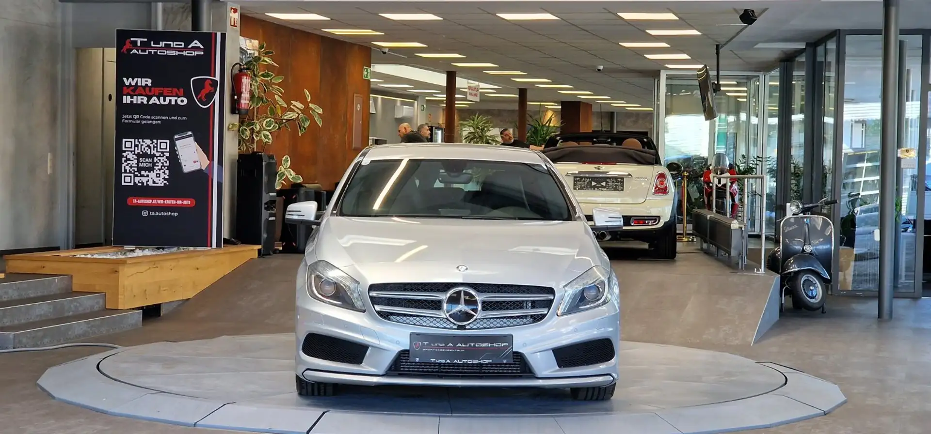 Mercedes-Benz A 180 CDI AMG-Paket Aut. *18Zoll*Kamera*Sitzheizung* Grau - 2