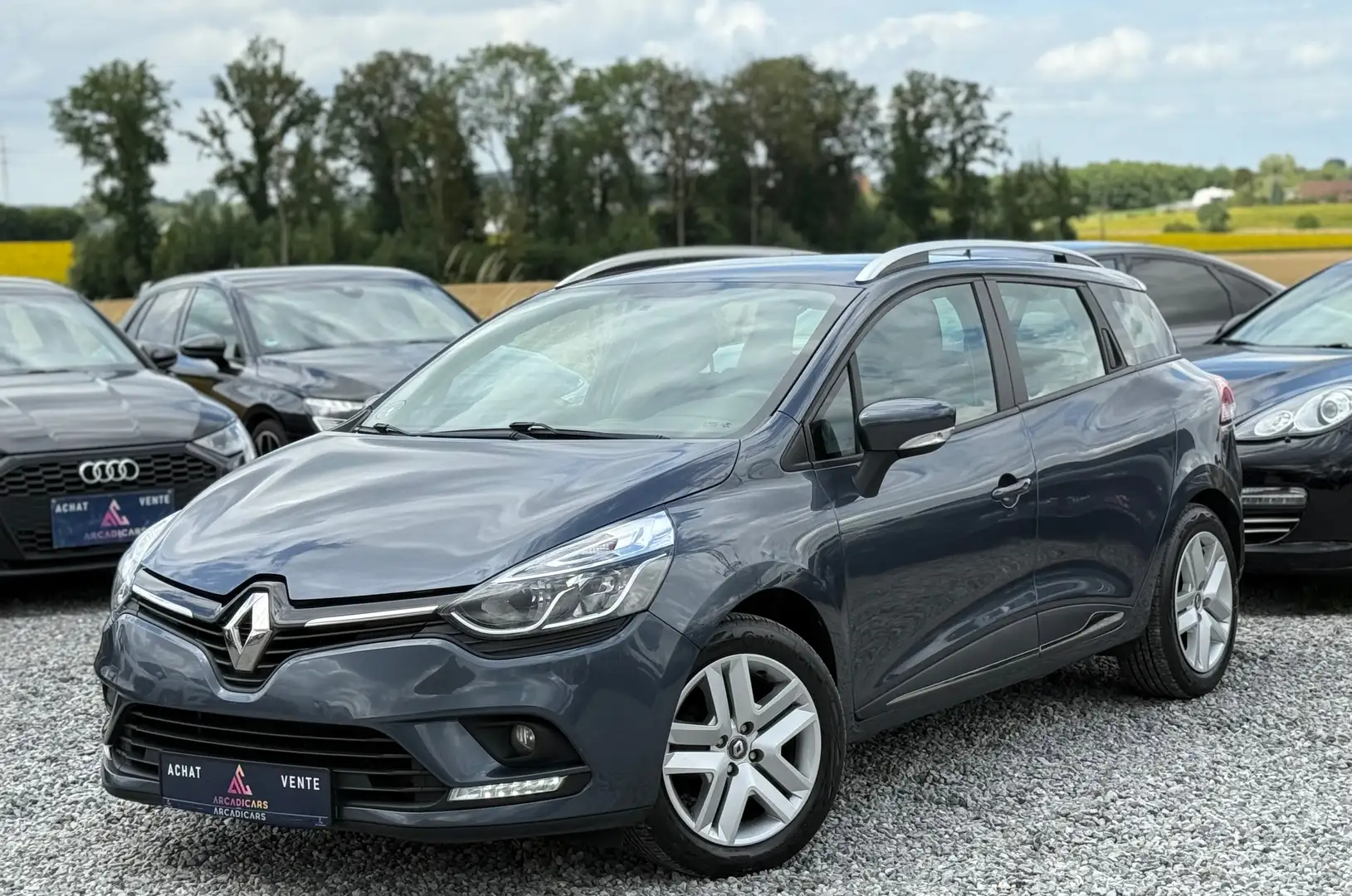 Renault Clio Break FACELIFT - CARNET COMPLET RENAULT - GARANTIE Gris - 1