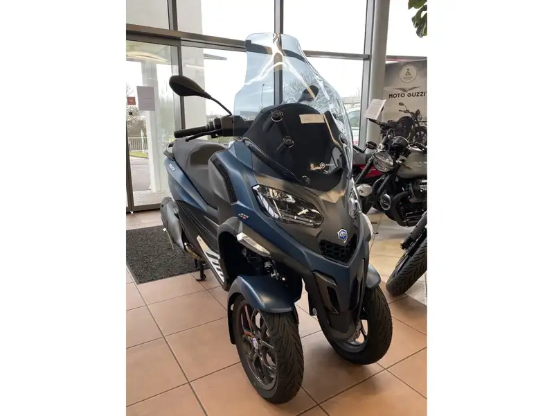 Piaggio MP3 530