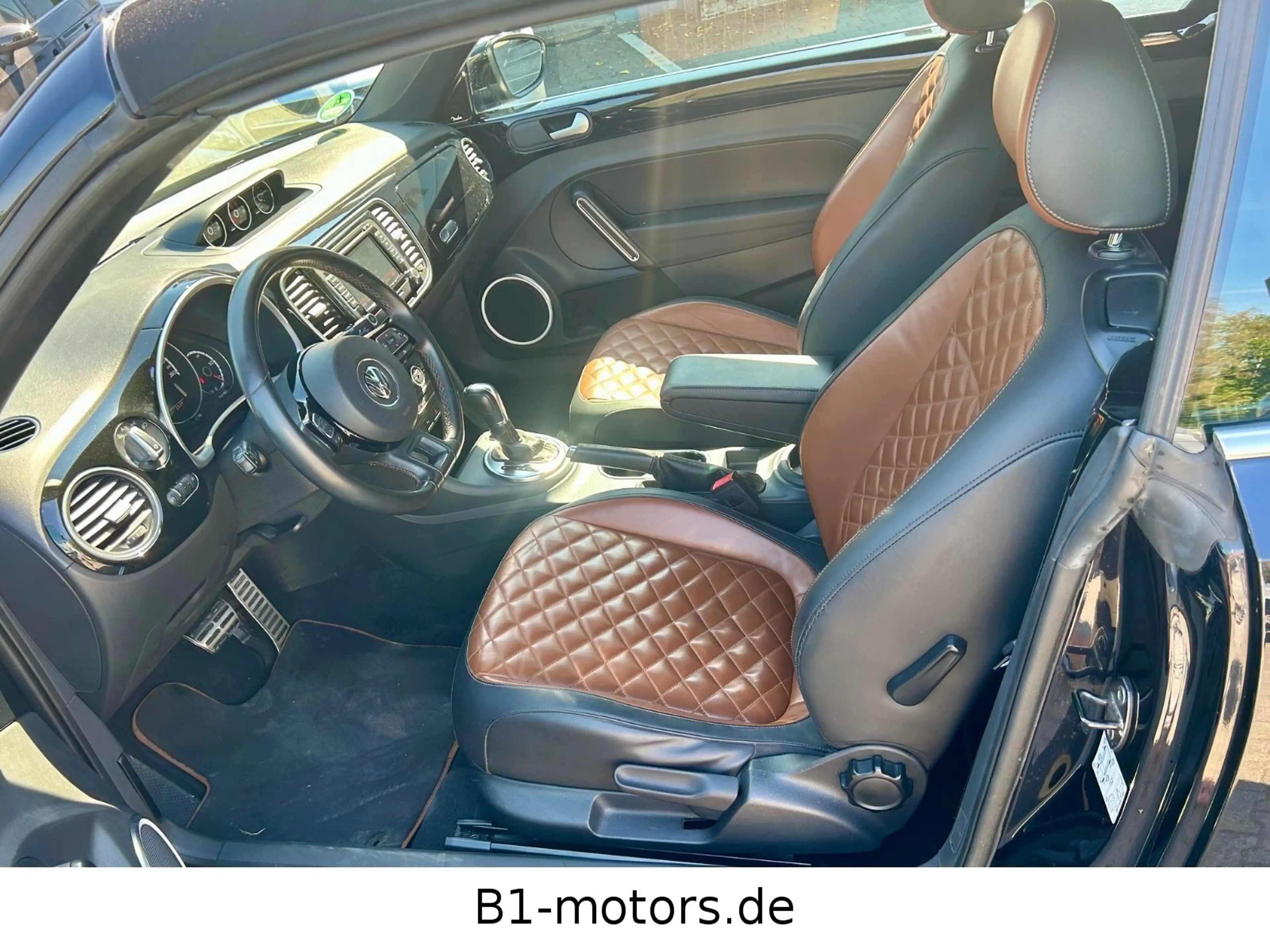 Volkswagen Beetle Cabriolet Exclusive Sport*DSG*Leder*Navi* — photo 9