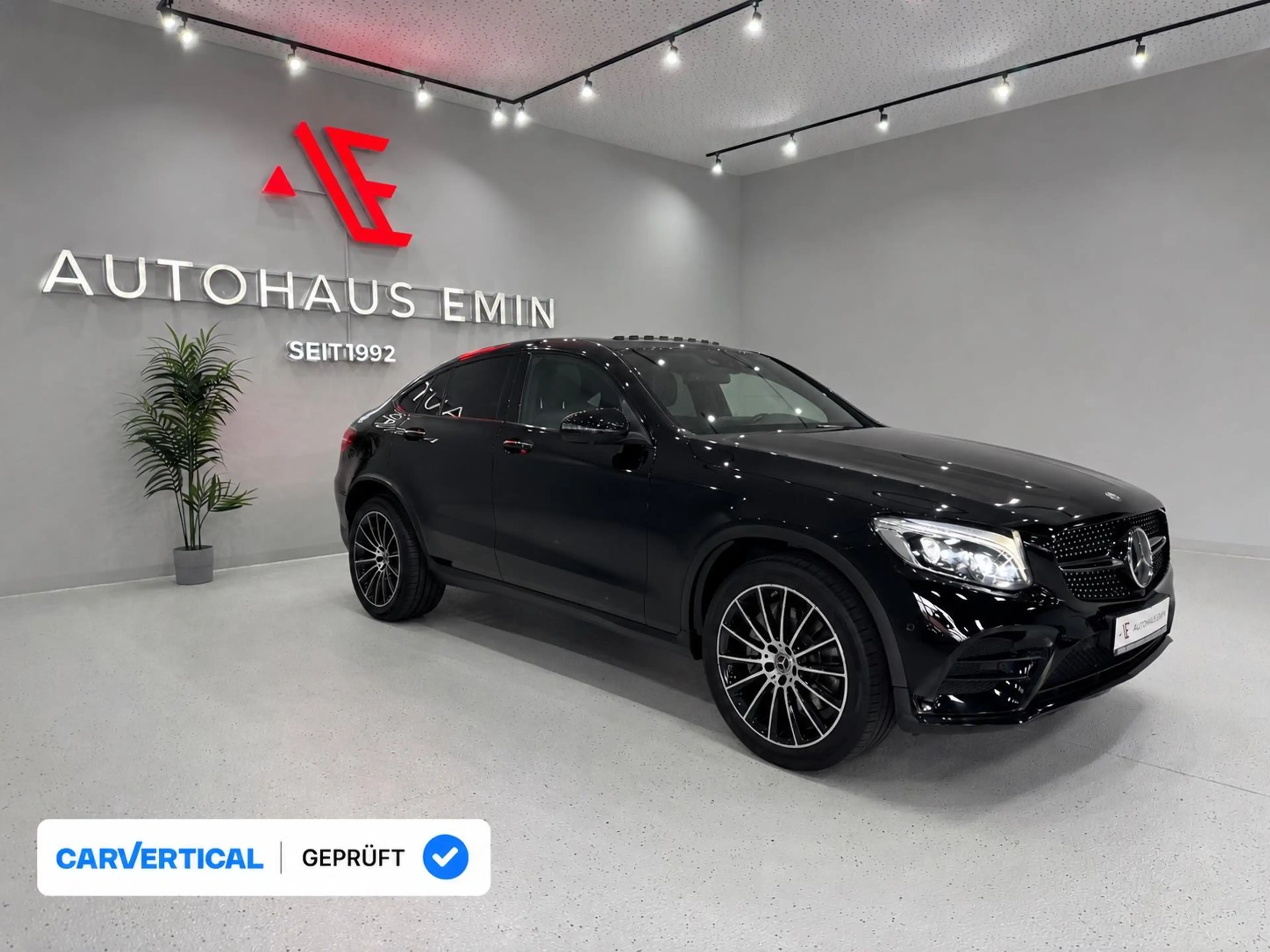 Mercedes-Benz GLC 300 Coupe 4Matic *LED,AHK,BURMESTER!*