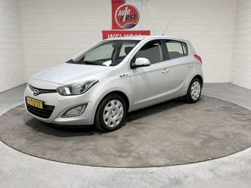 1.2i i-Motion, Lage km stand, NL auto, Volledig on
