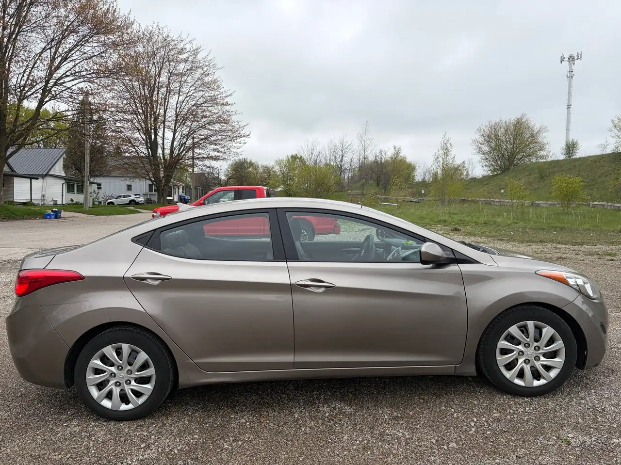 Hyundai ELANTRA снимка Hyundai ELANTRA