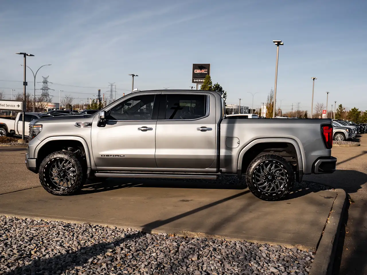 GMC Sierra 1500 снимка GMC Sierra 1500