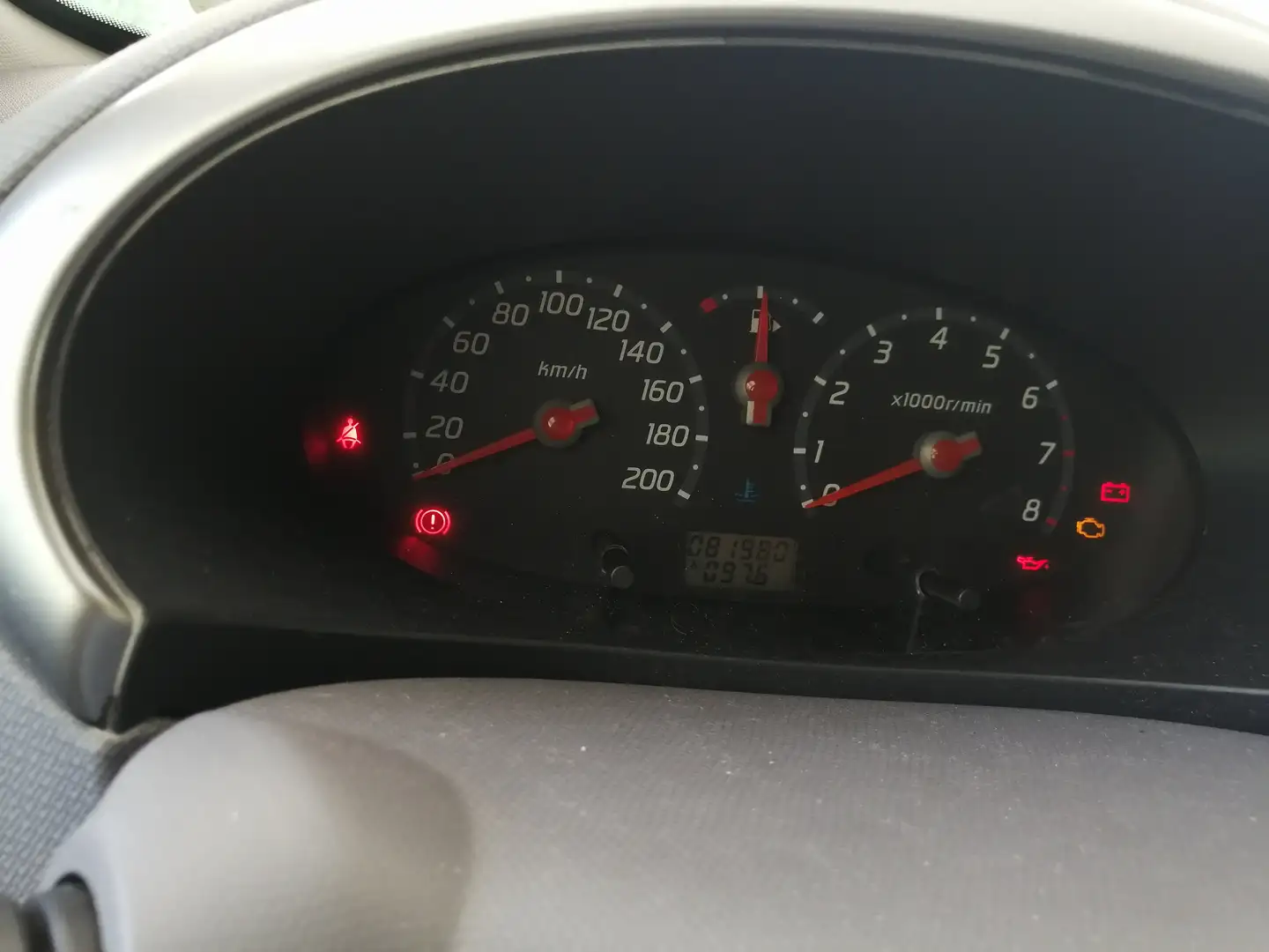 Nissan Micra Micra III 2003 3p 1.0 Visia Argento - 1