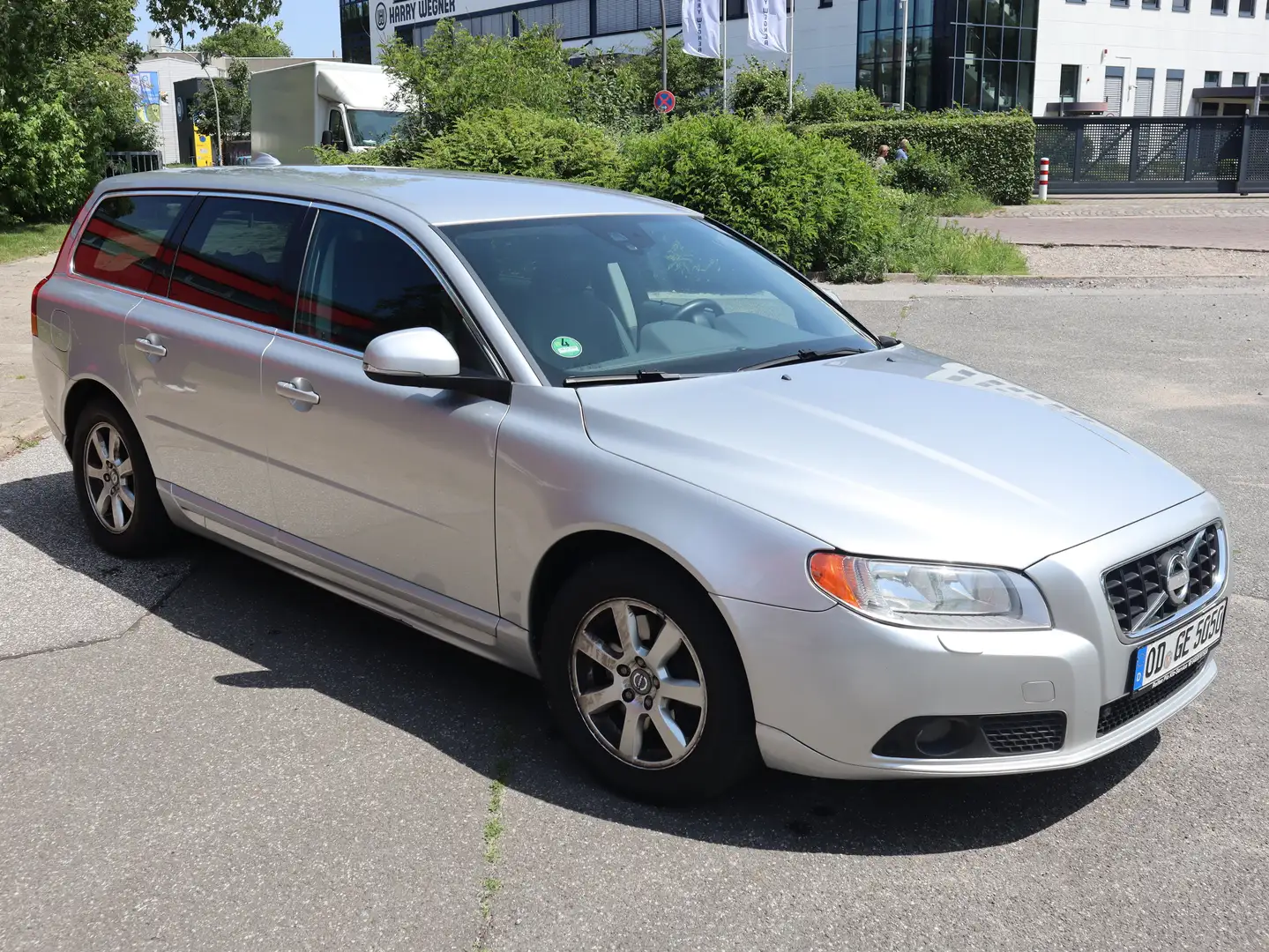 Volvo V70 V70 Diesel D4 Geartronic Kinetic Silber - 2