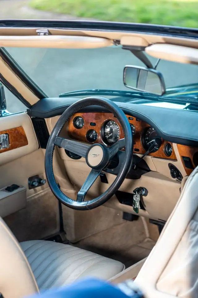 Aston Martin Volante AMV8, foto 12