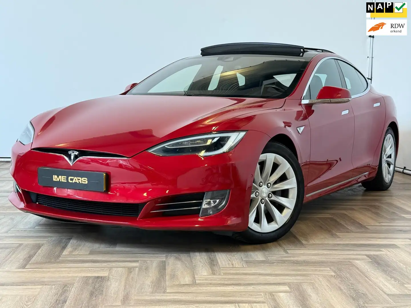 Tesla Model S 90D Base , FREE SUPERCHARGE , INCL BTW , INRUIL MO Rood - 1