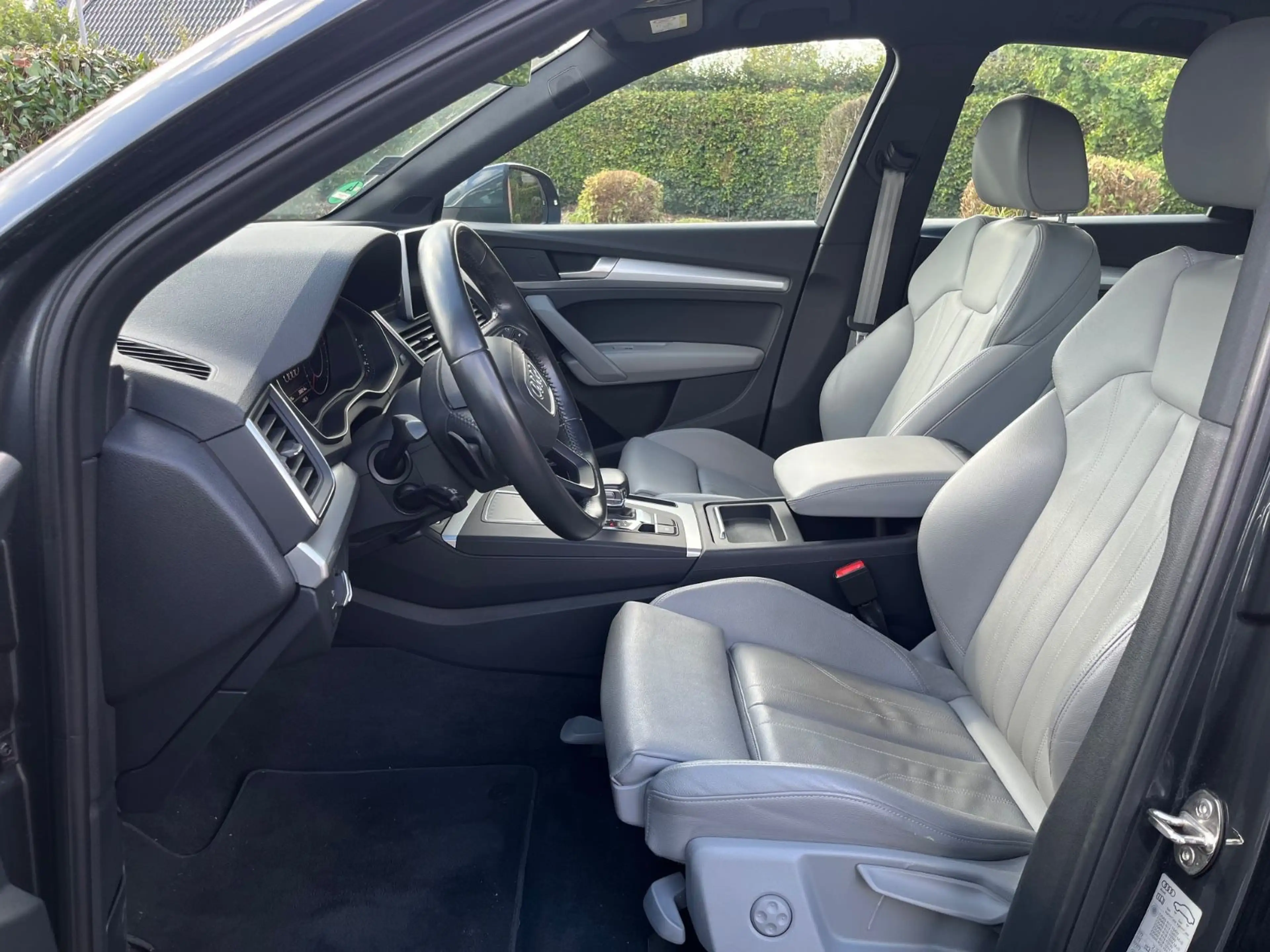 Audi Q5 2.0 TDI quattro (Matrix+Leder+20"+Stand+Bang) — photo 10