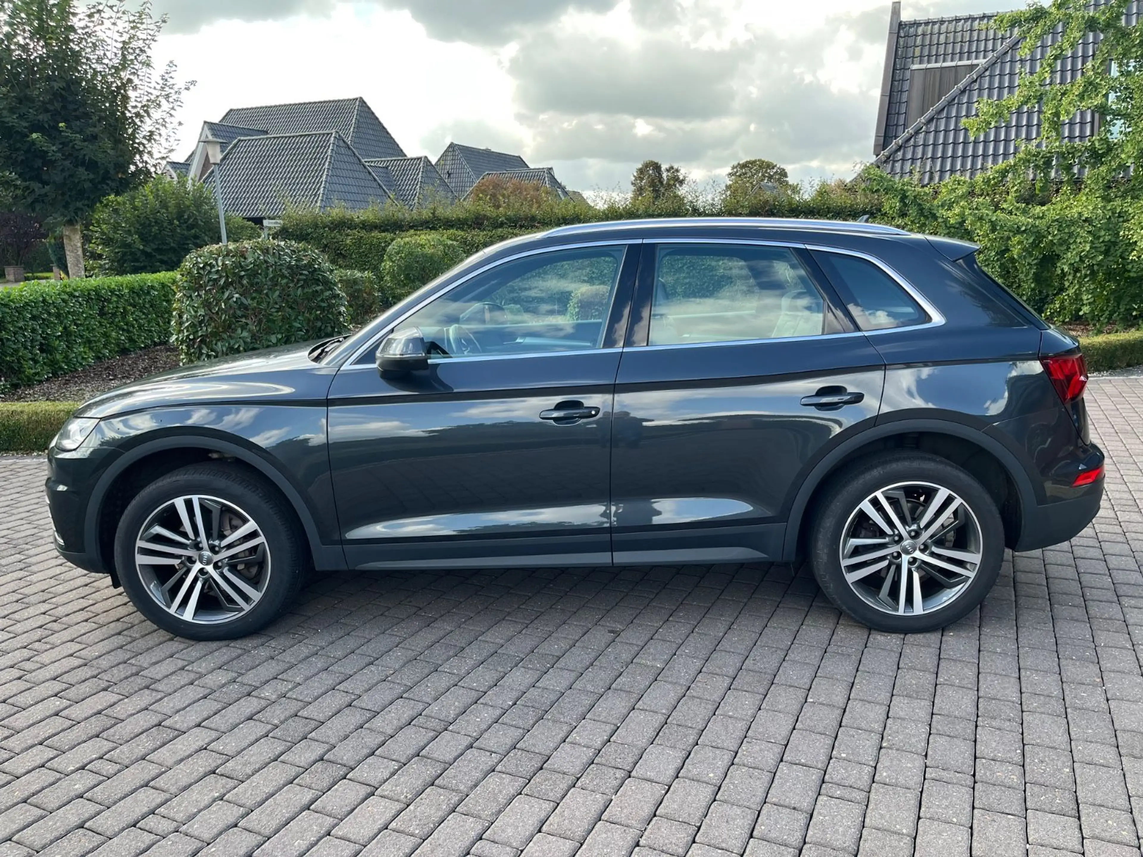 Audi Q5 2.0 TDI quattro (Matrix+Leder+20"+Stand+Bang) — photo 6