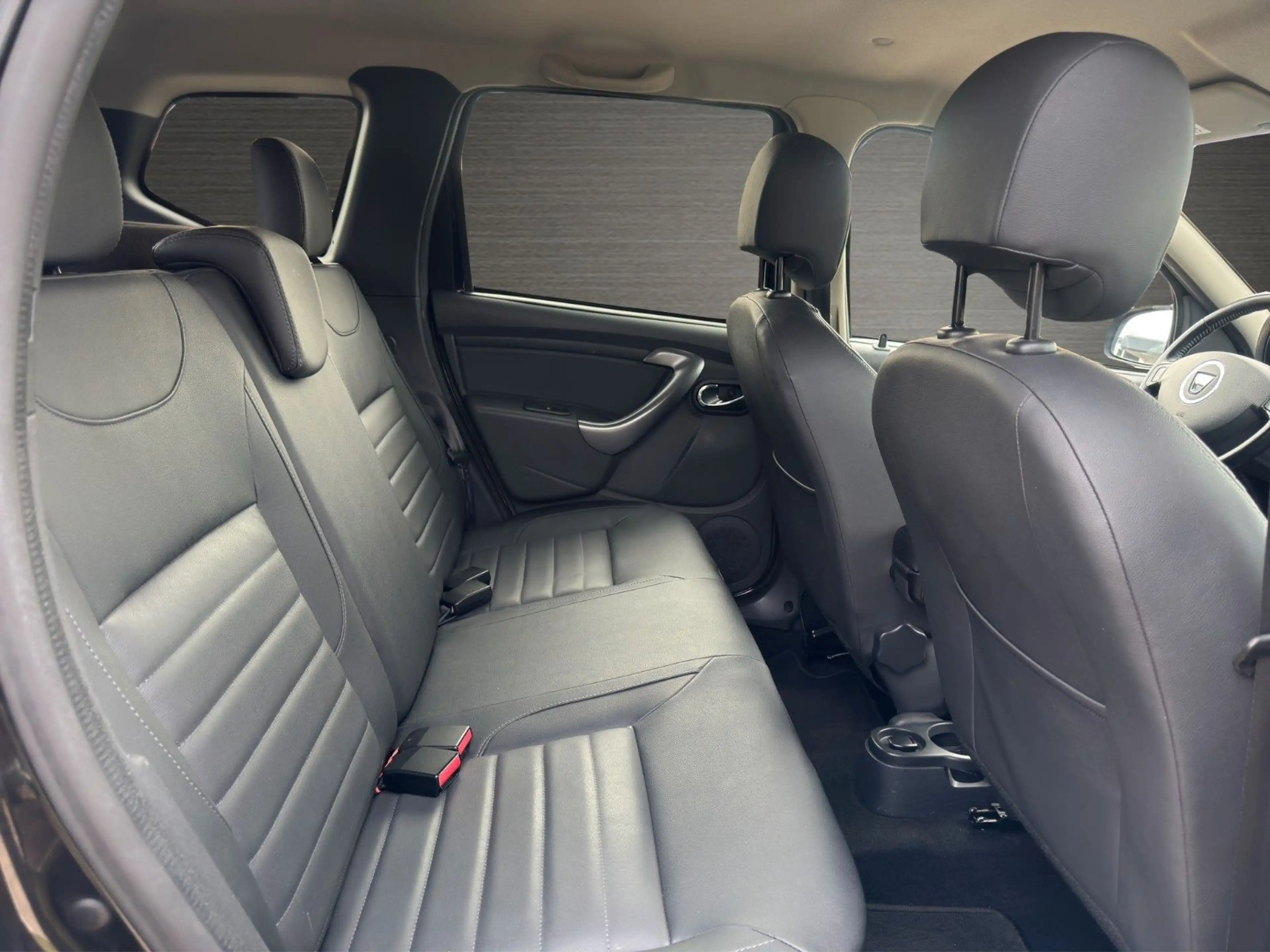 Dacia Duster I 1.5 dCi Prestige 4x2  Leder Klima PDC — photo 14