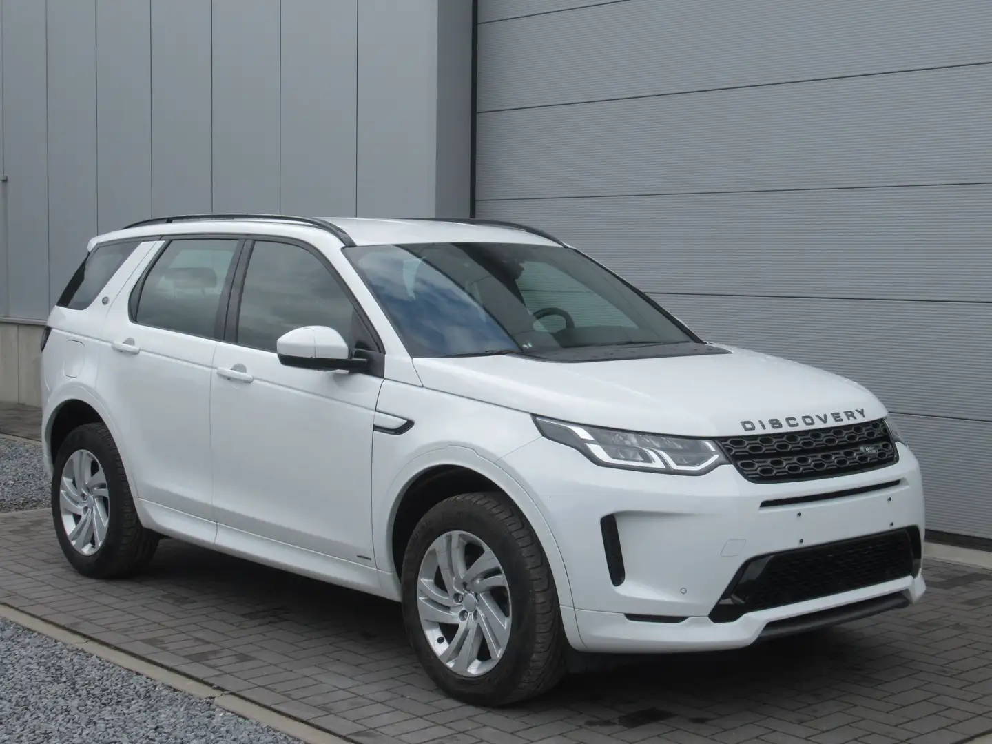 Land Rover Discovery Sport P200 Aut. AWD R-Dynamic S 5d 7pl /€13.800 netto Weiß - 1