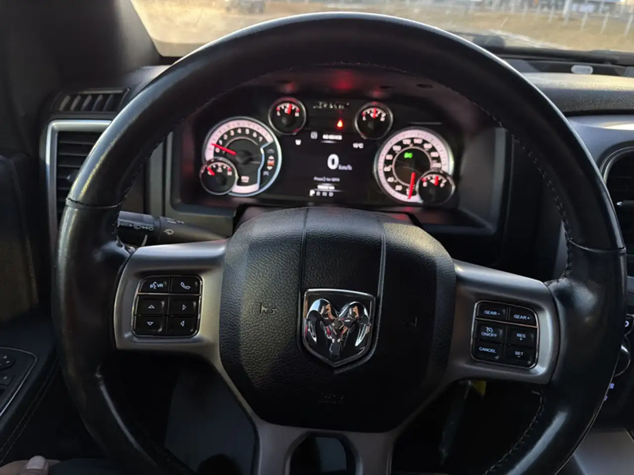RAM 1500 снимка RAM 1500