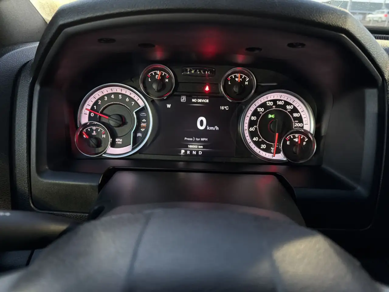 RAM 1500 снимка RAM 1500