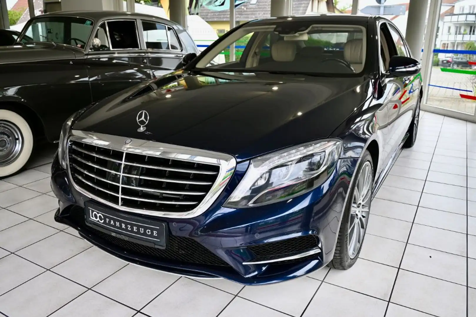 Mercedes-Benz S 500 4Matic 7G AMG Line *Fahrerassistenz Plus* Bleu - 2