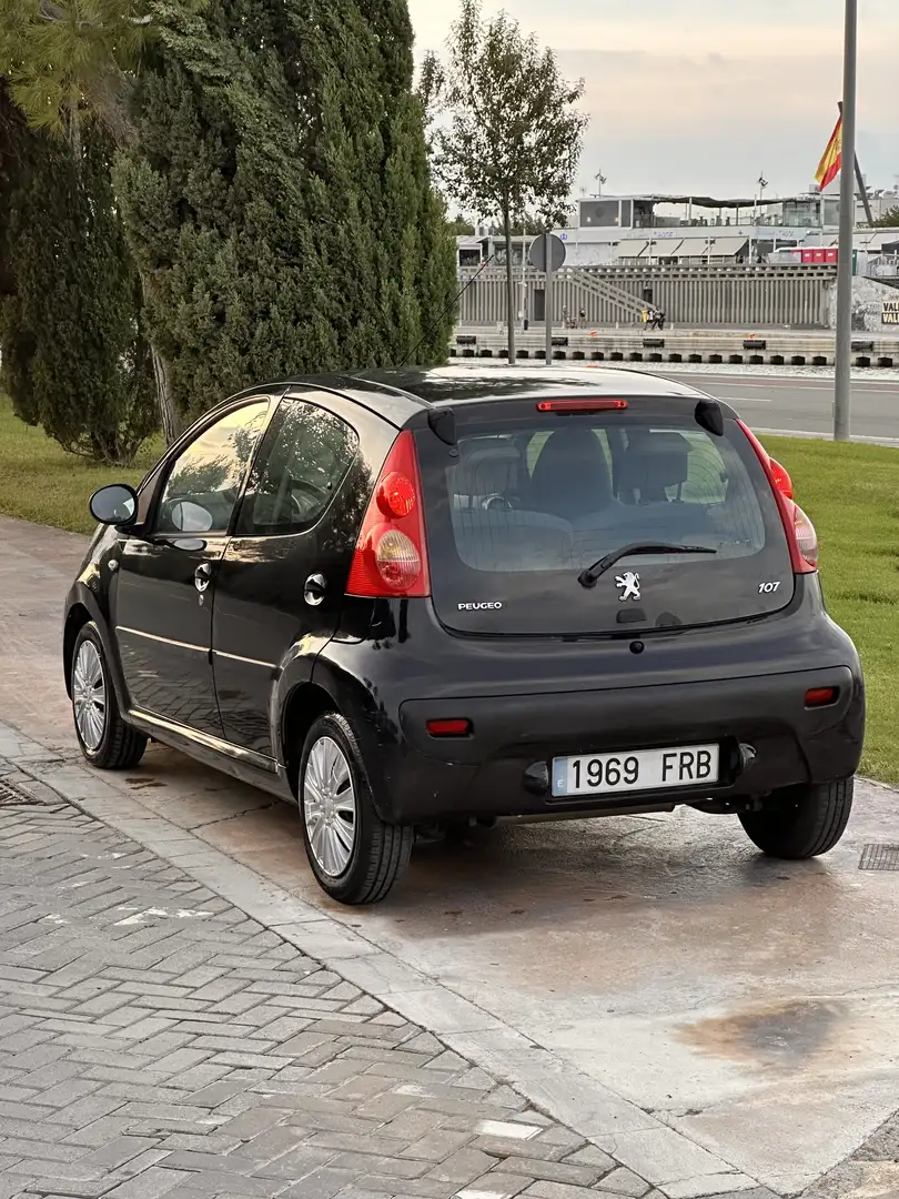 Peugeot 107 1.4 HDi Urban Move - 2
