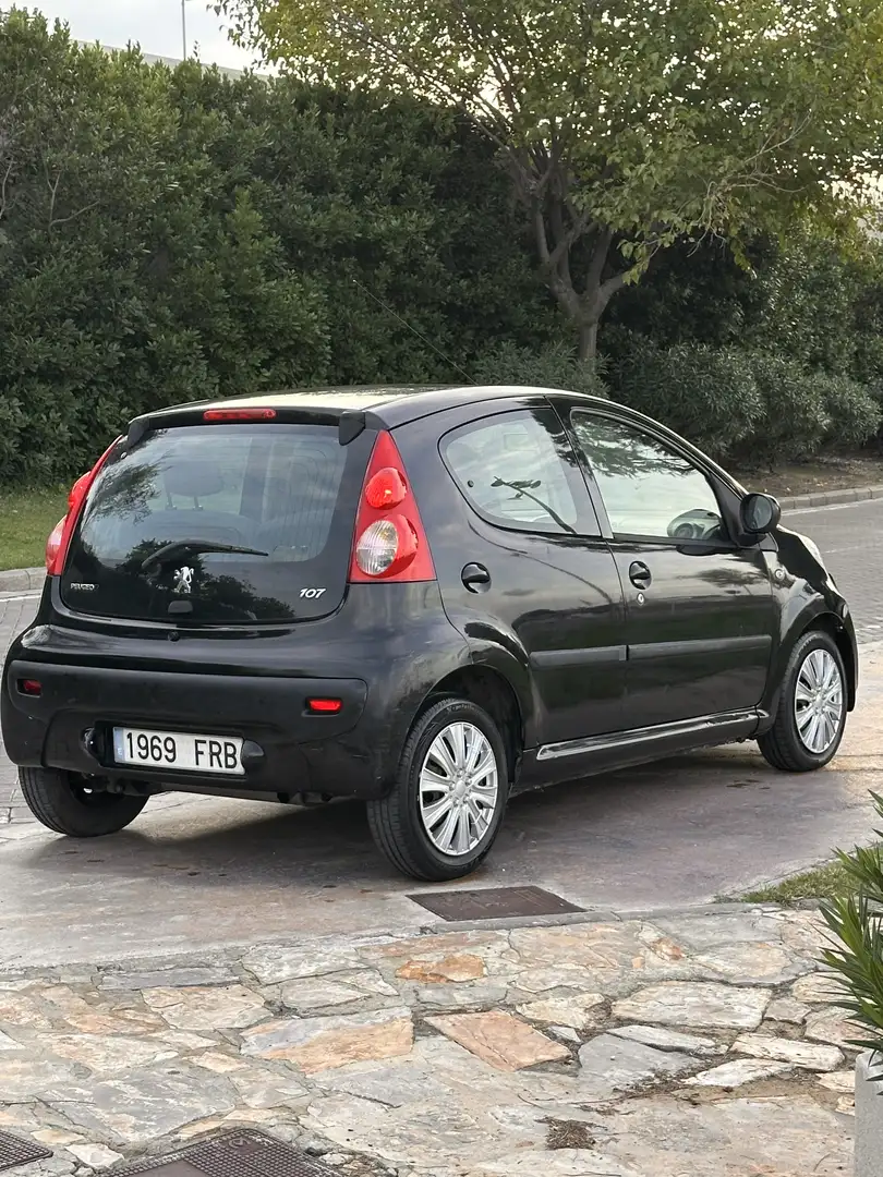 Peugeot 107 1.4 HDi Urban Move - 1