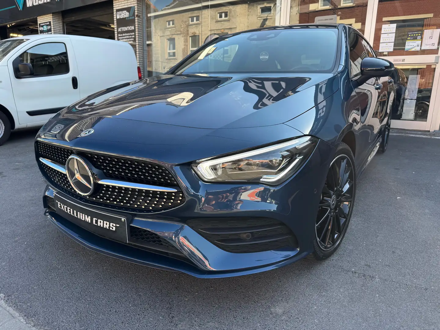 Mercedes-Benz CLA 250 CLA 250e  Pack-Amg Toit Pano Camr360 Led Blauw - 1