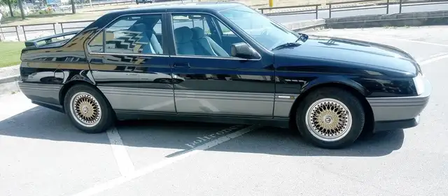 Alfa Romeo 164