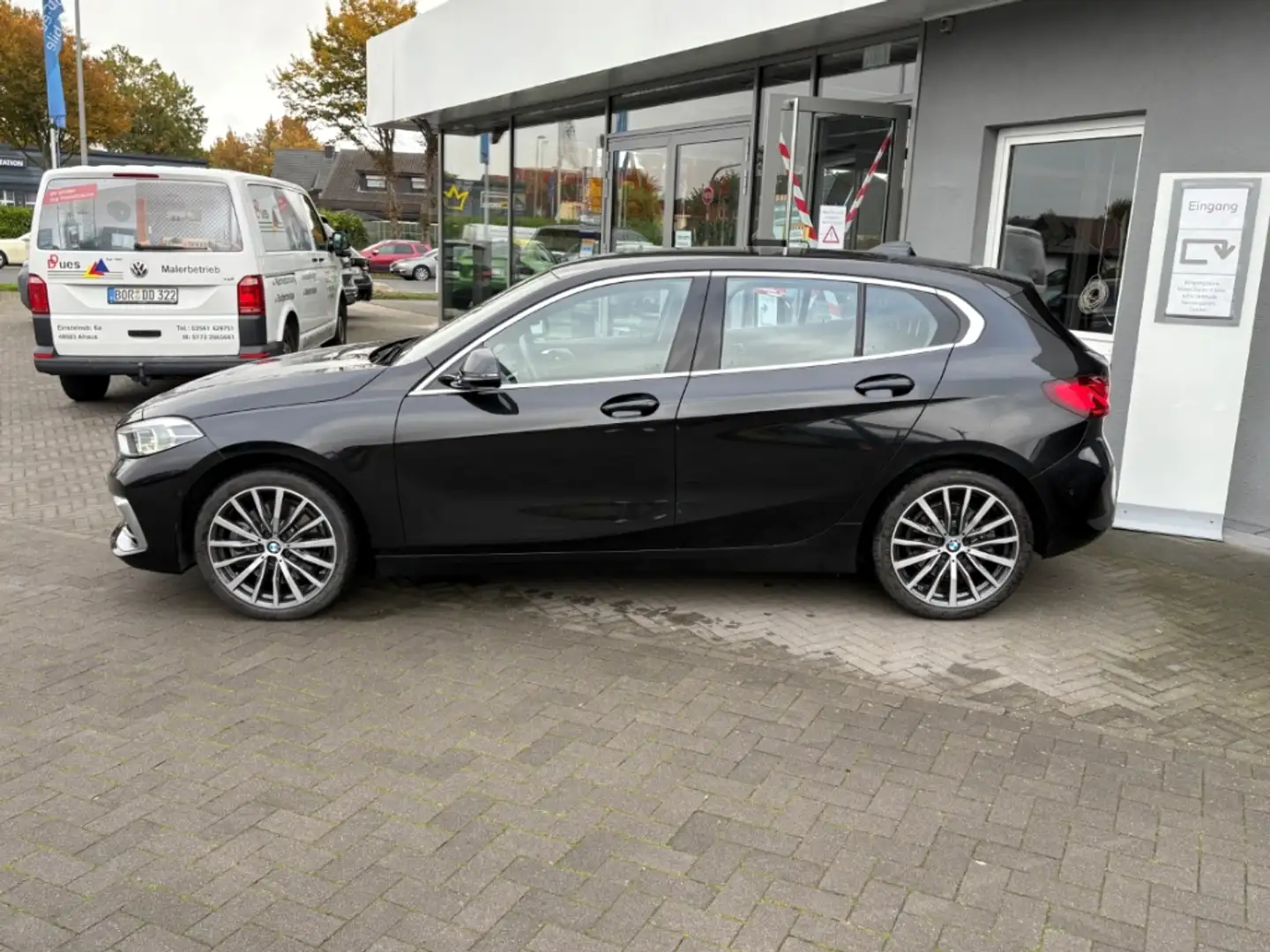 BMW 120 i Luxury Abst.-Tempom. Kamera HiFi Schwarz - 2