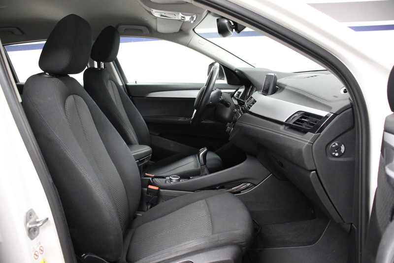 BMW X2 sDrive 18i TEMP NAVI LED SHZ S.HEFT BT 2.HD — photo 12