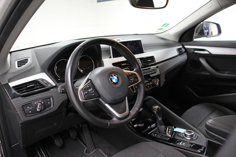 BMW X2 sDrive 18i TEMP NAVI LED SHZ S.HEFT BT 2.HD — photo 10