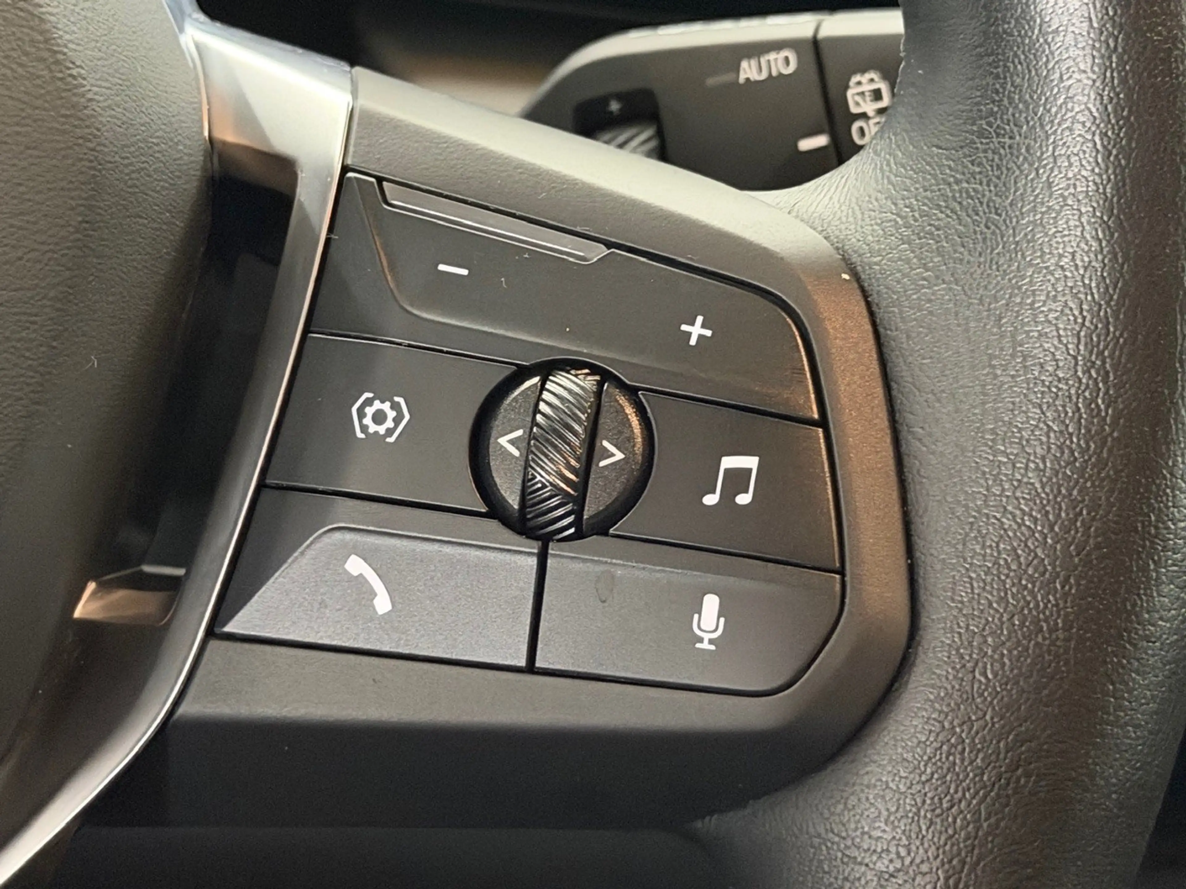 BMW X1 xDrive 30 | HUD | 360°KAM. | H&K | SoH:97,7% — photo 12