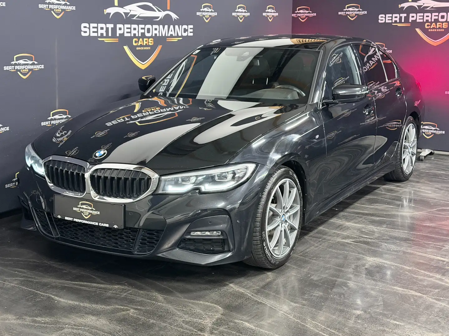 BMW 318 318 d M Sport Schwarz - 1