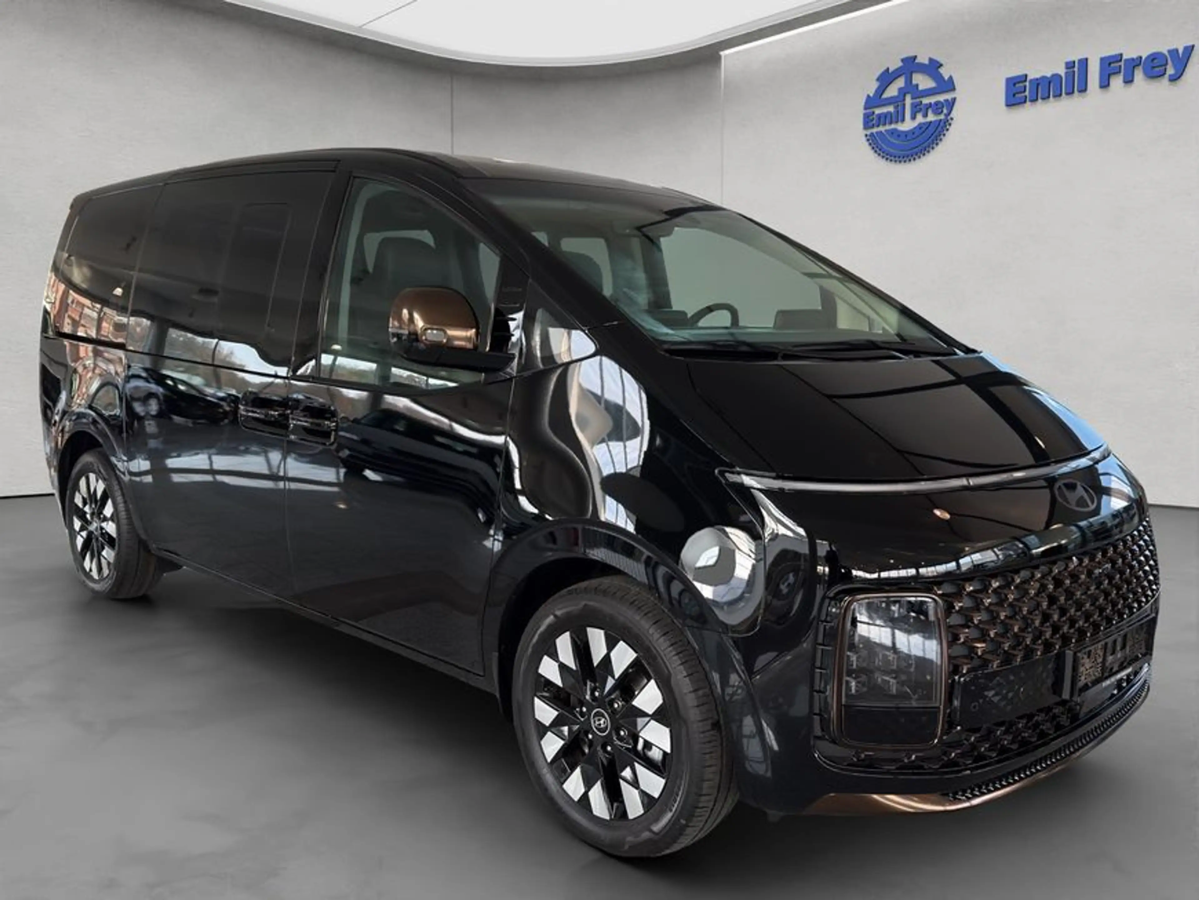 Hyundai STARIA STARIA 1.6 T-GDI HEV Signature 118 kW, 5-türig — photo 8