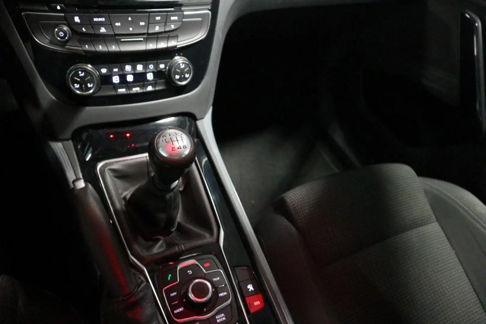 Peugeot 508 SW 1.6 THP / LEES TEKST ! ! Zwart - 2