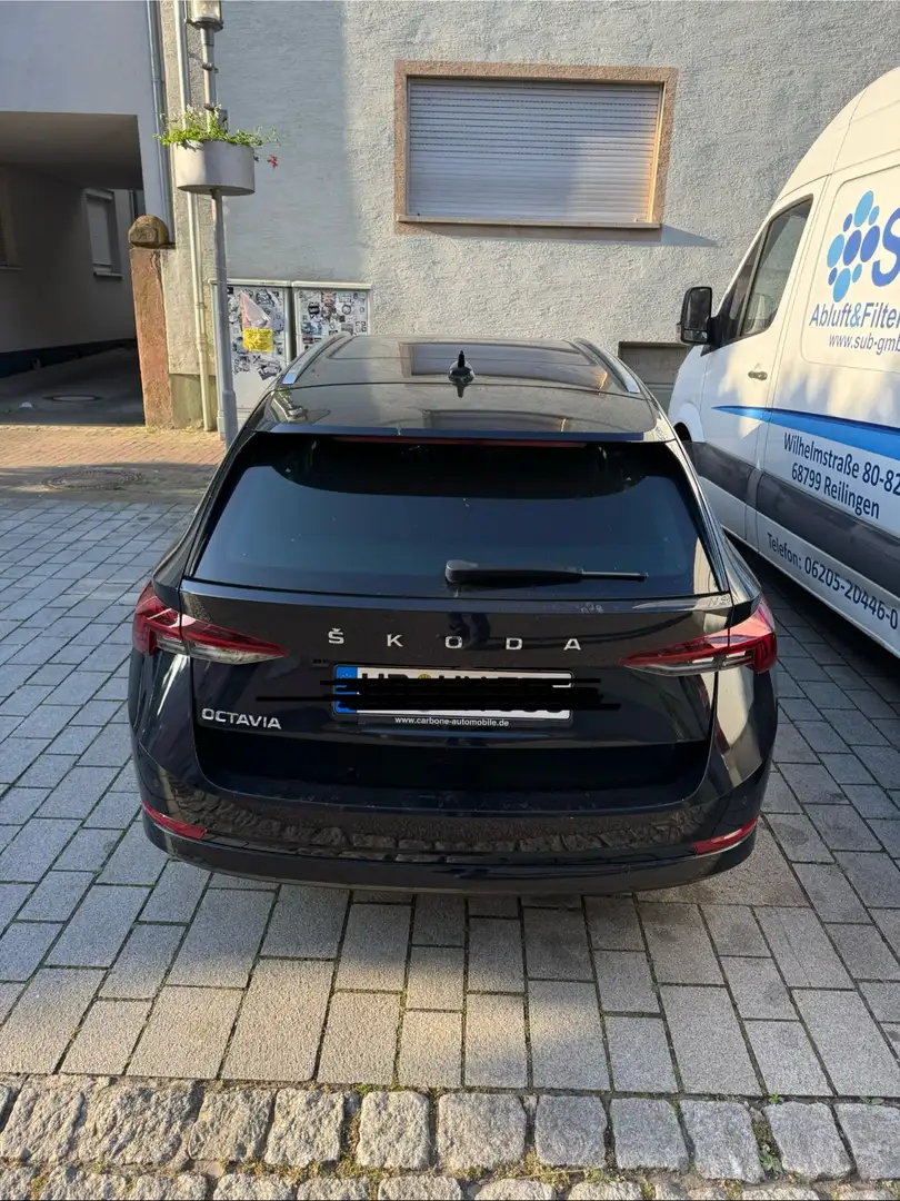 Skoda Octavia Combi 2.0 TDI DSG Style - 2