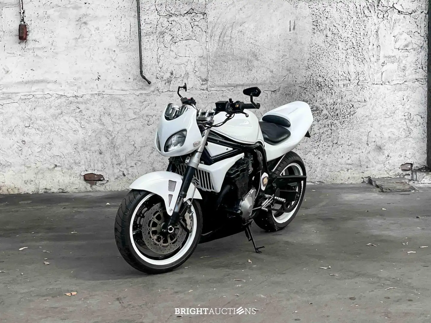 Suzuki GSF1200 S Bandit Blanc - 2