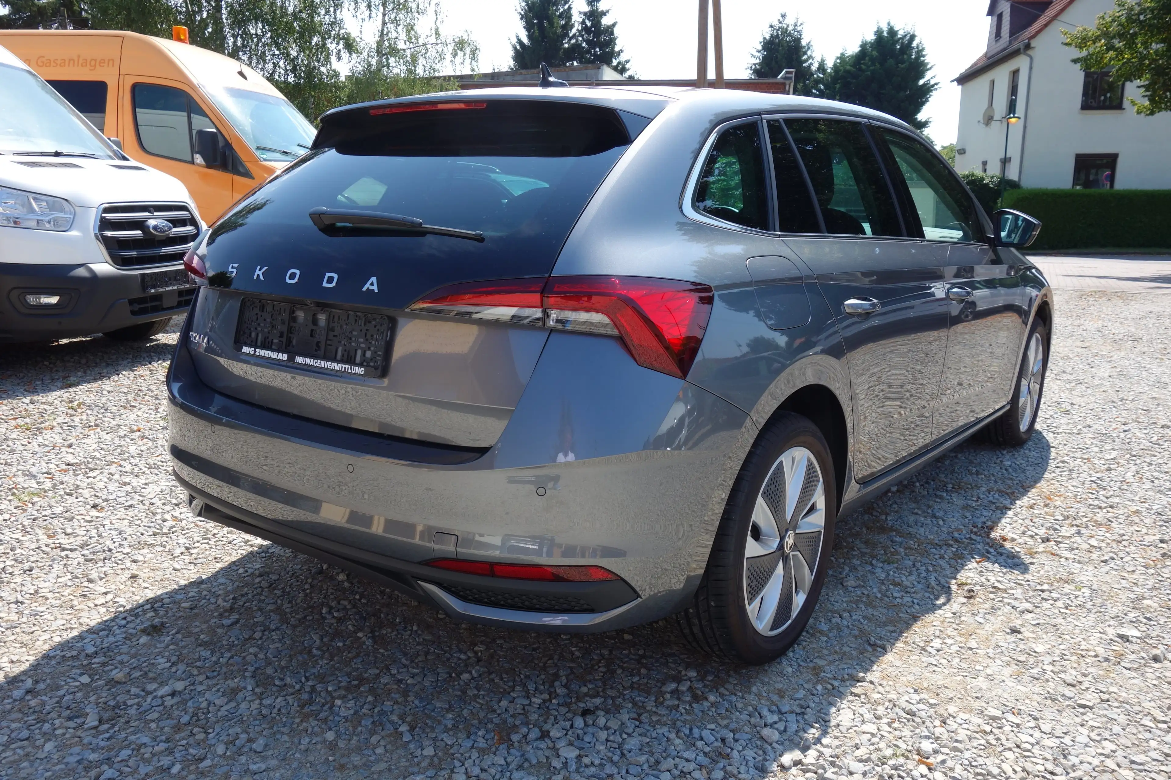 Skoda Scala Top Selection Leder / Navigation / Garantie — photo 8