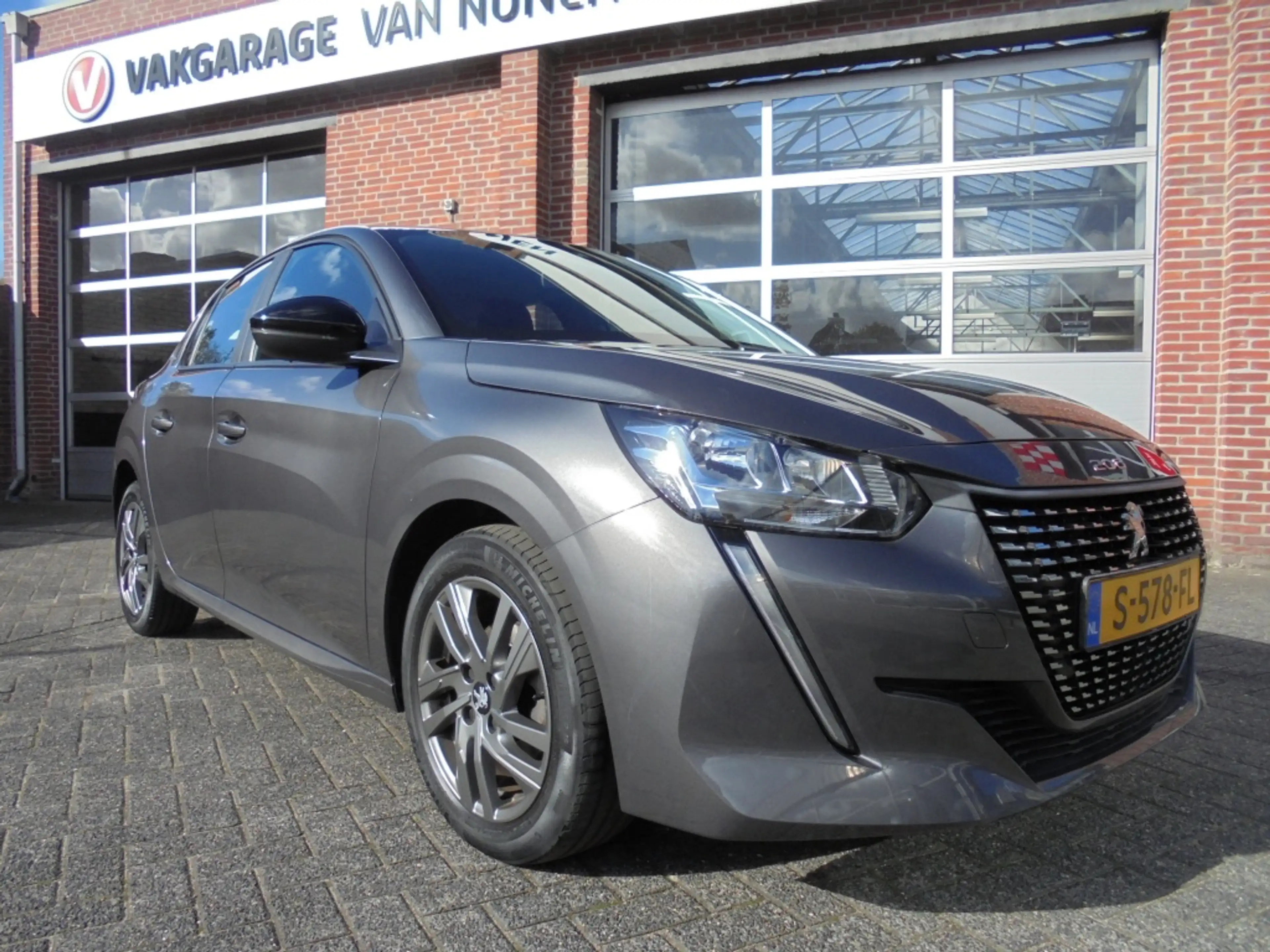 Peugeot 208 1.2 PT Active Pack||Airco||Navi|Apple||Rijklaar||
