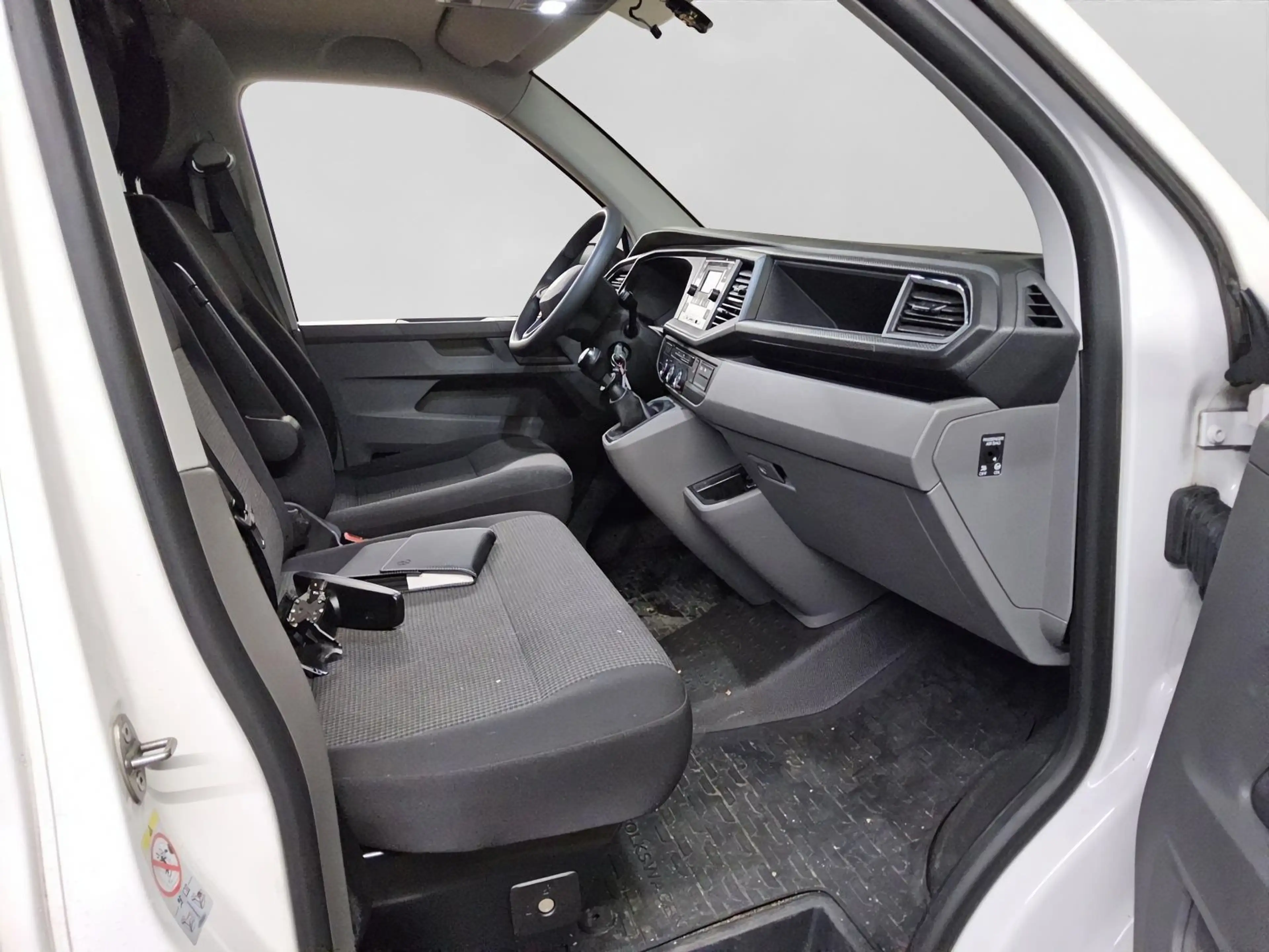 Volkswagen T6.1 Transporter T6.1 Kasten 3-SITZE FLÜGELTÜREN KLIMA — photo 6
