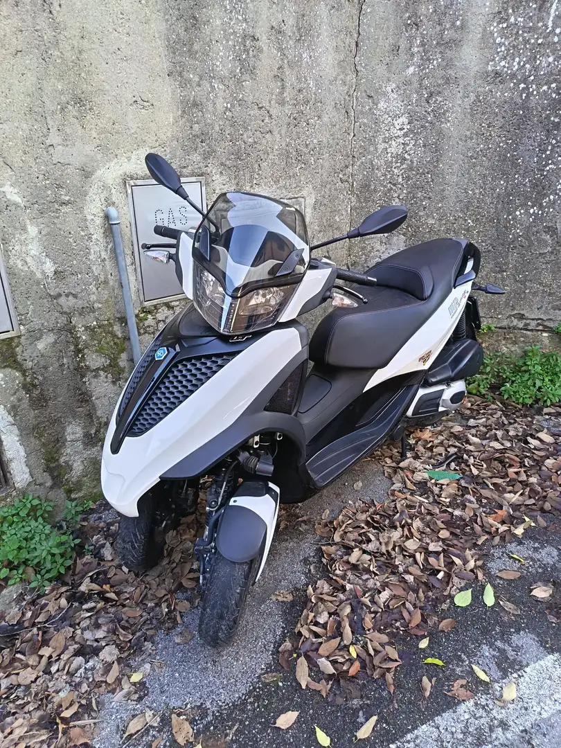 Piaggio MP3 YOURBAN Sport LT 300 Wit - 1